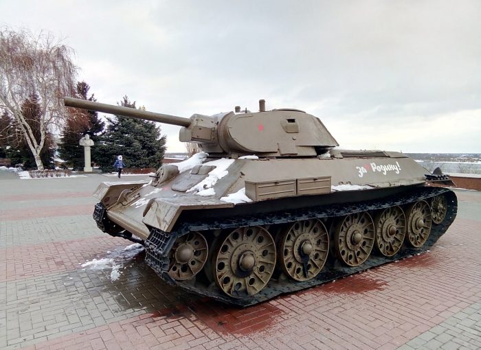 Выставка военной техники в Волгограде